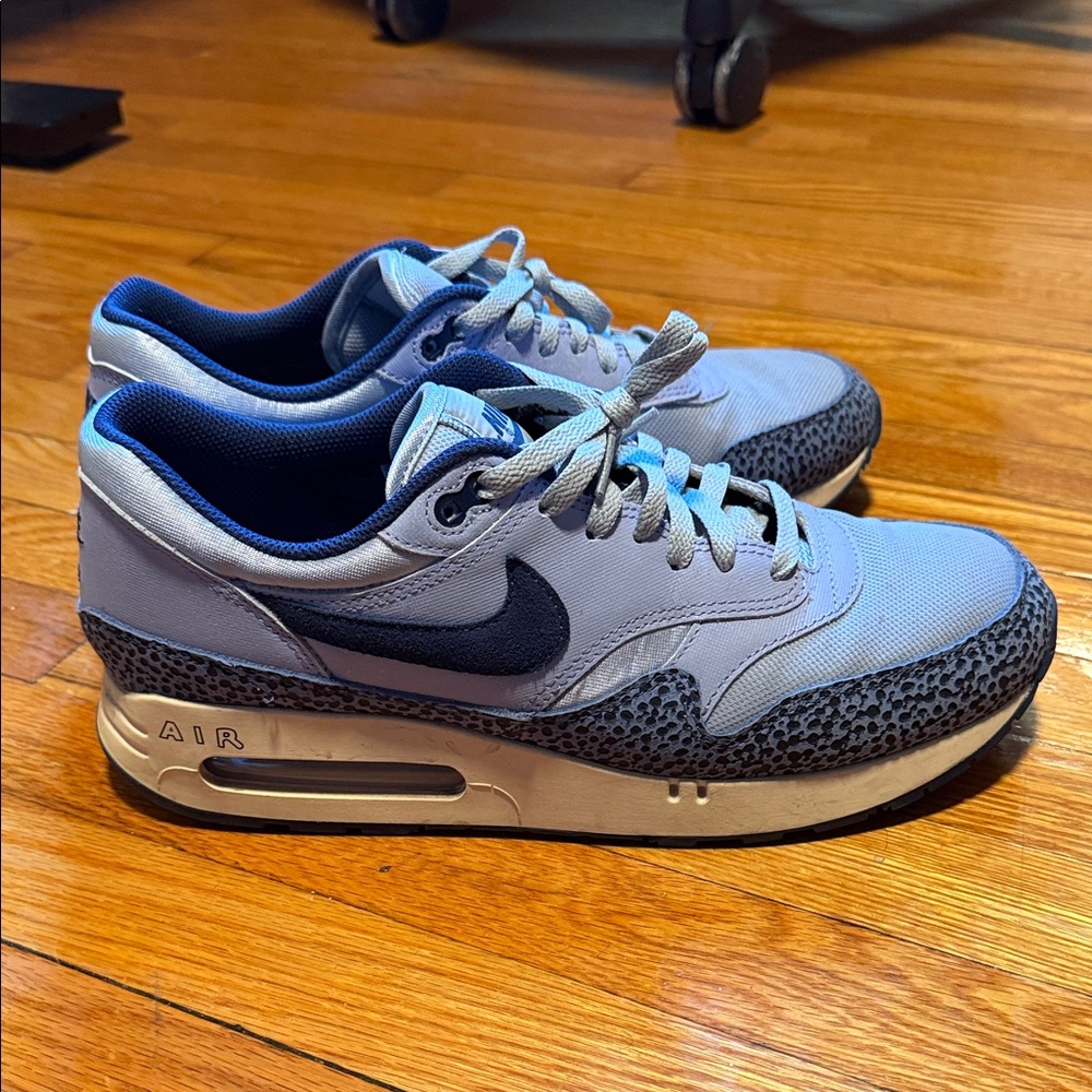 Nike Air Sneakers - Light Gray and, BLUE purple depending on light